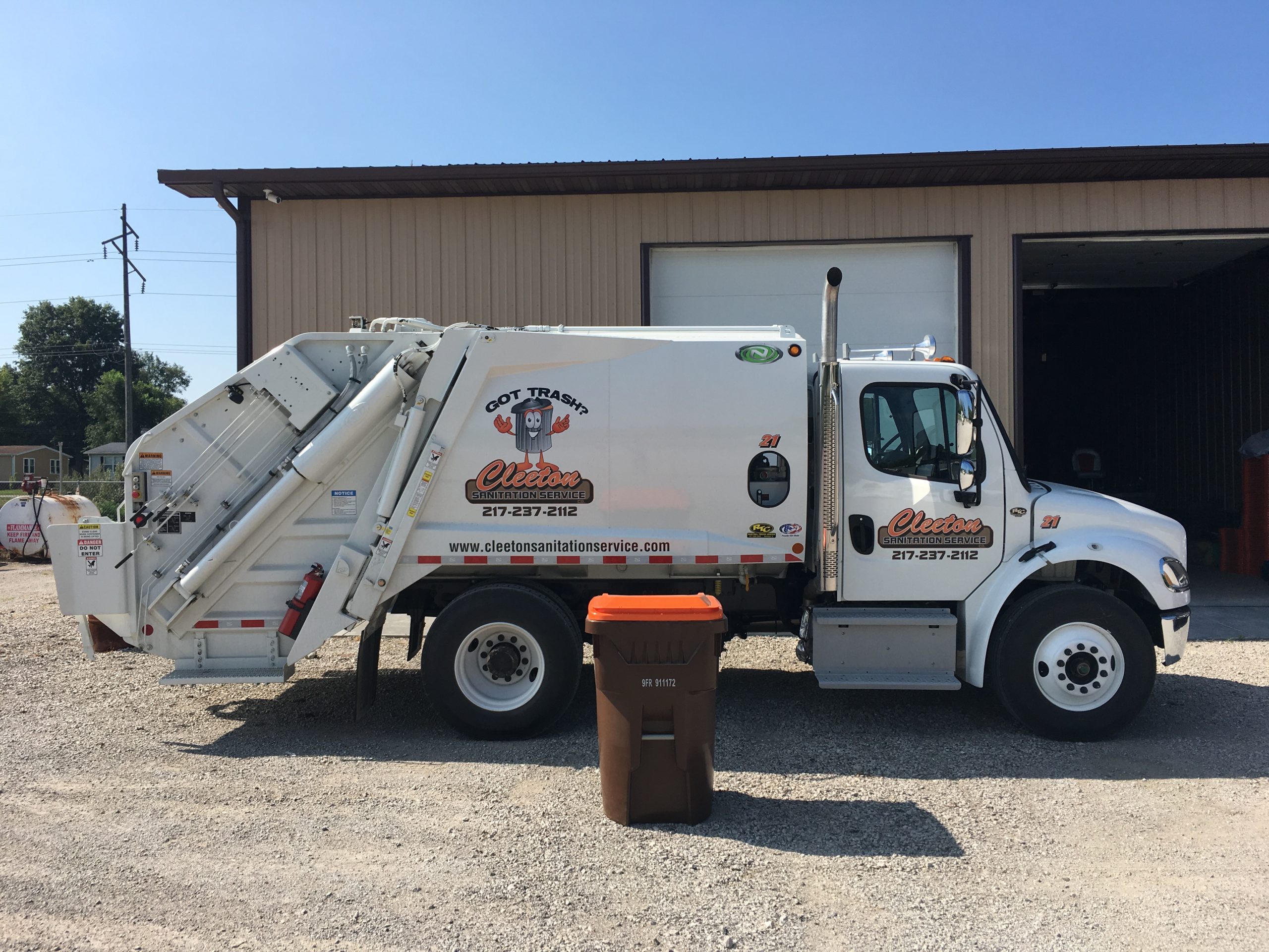 Cleeton Sanitation Service Garbage, Trash and Yard Waste Pick Up Tovey, Illinois